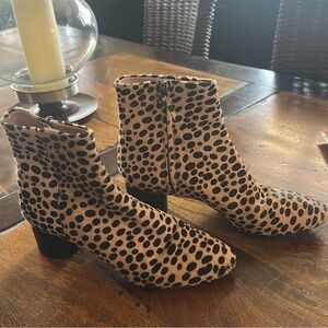 Cavallini calf hair ankle boots right is size 39 note left is size 41!